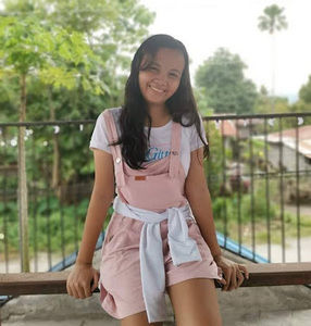 Meet your Posher, Reshene angela